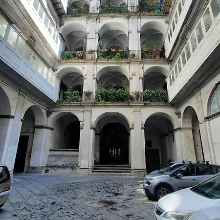 White 2 San Gregorio 14 Apartment *