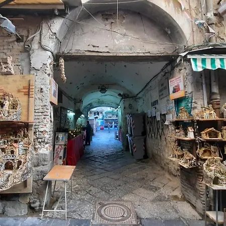 White 2 San Gregorio 14 * نابولي